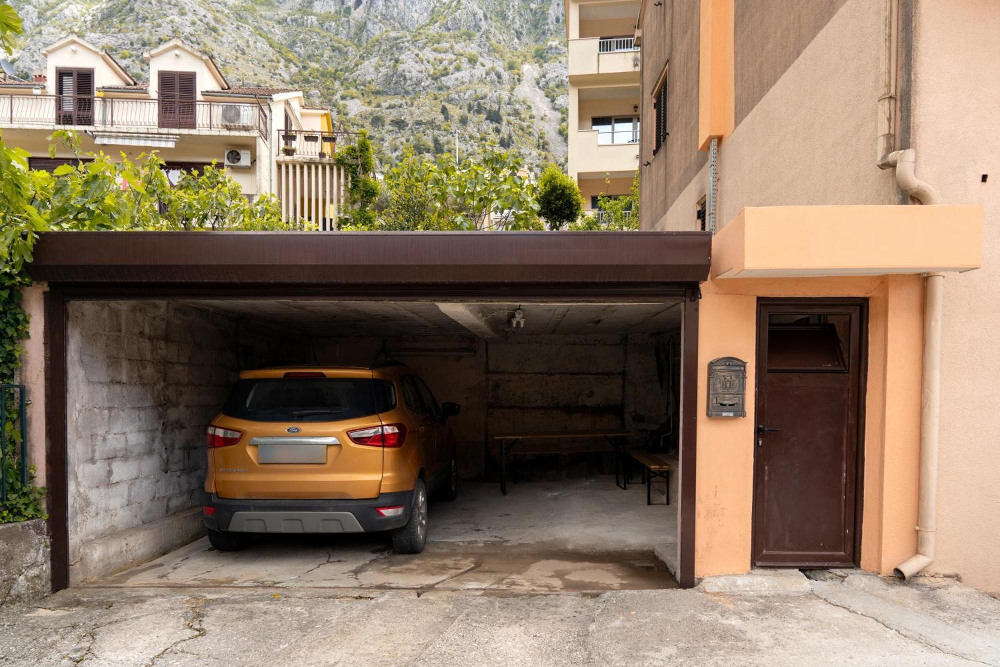 Apartment Busola Kotor Eksteriør billede